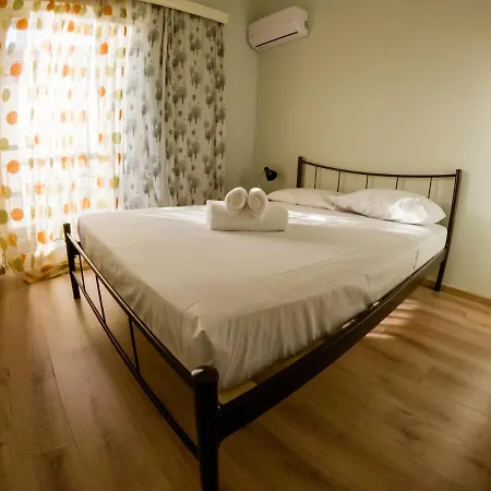 Ag.dimitrios Metro St. 2 Bedrooms 4 Persons By Mps