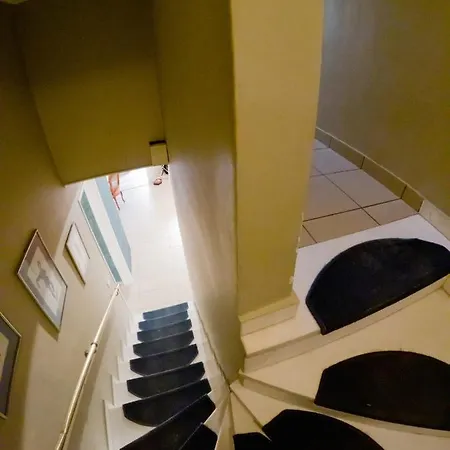 Ag.dimitrios Metro St. 2 Bedrooms 4 Persons By Mps Apartment